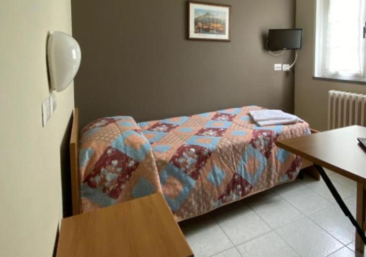 Albergo Del Mera-Ristorante Da Lui Sorico Bagian luar foto