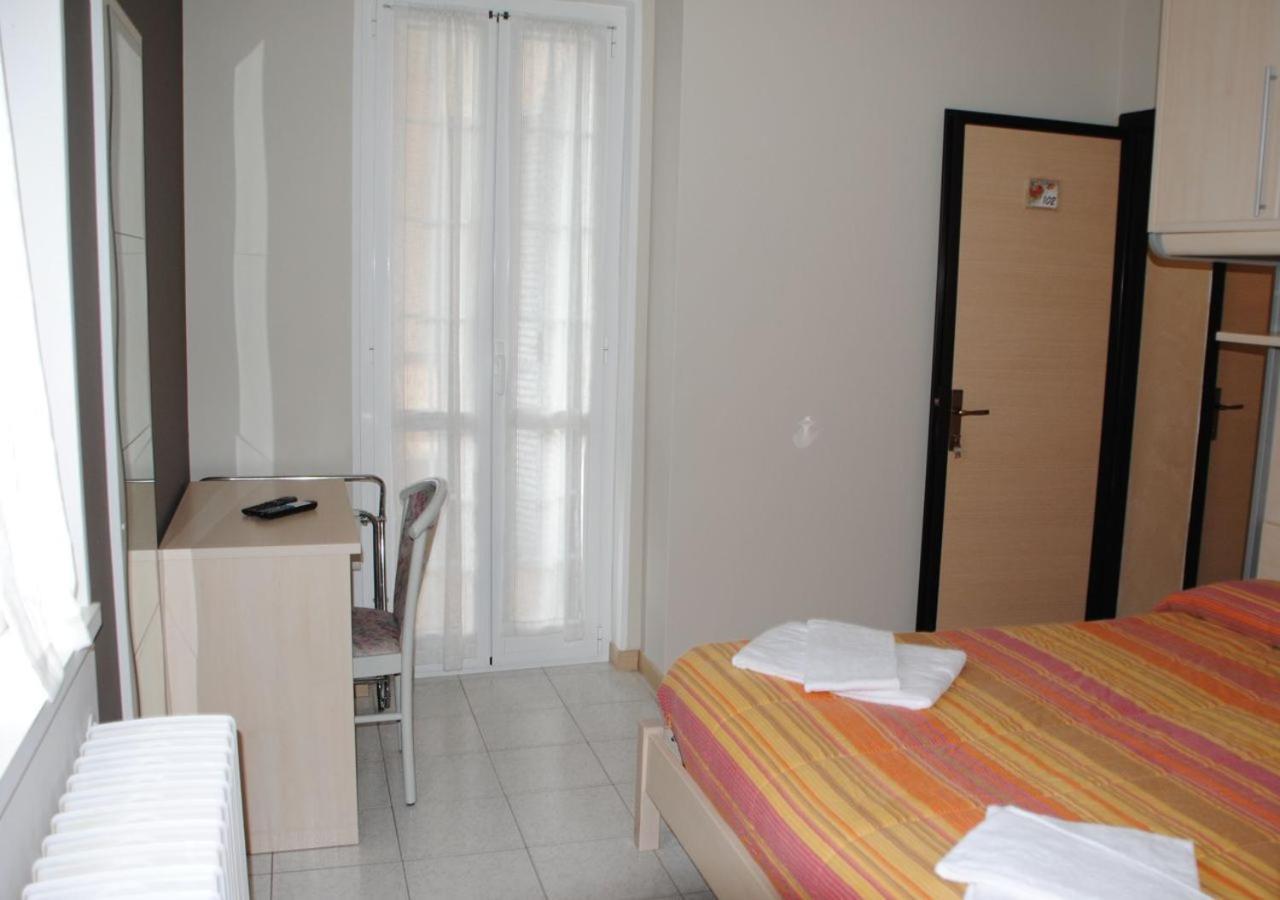 Albergo Del Mera-Ristorante Da Lui Sorico Bagian luar foto