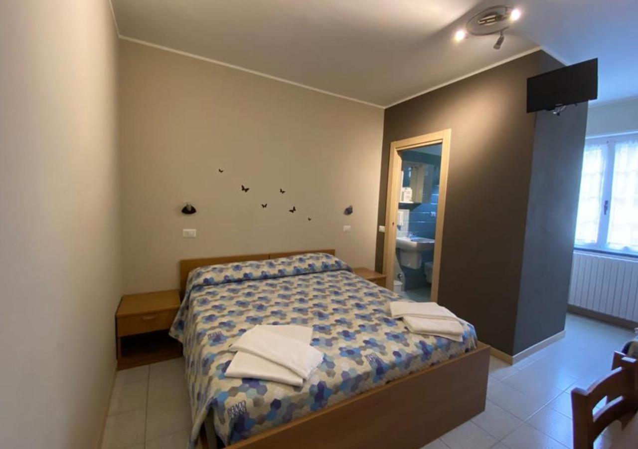 Albergo Del Mera-Ristorante Da Lui Sorico Bagian luar foto