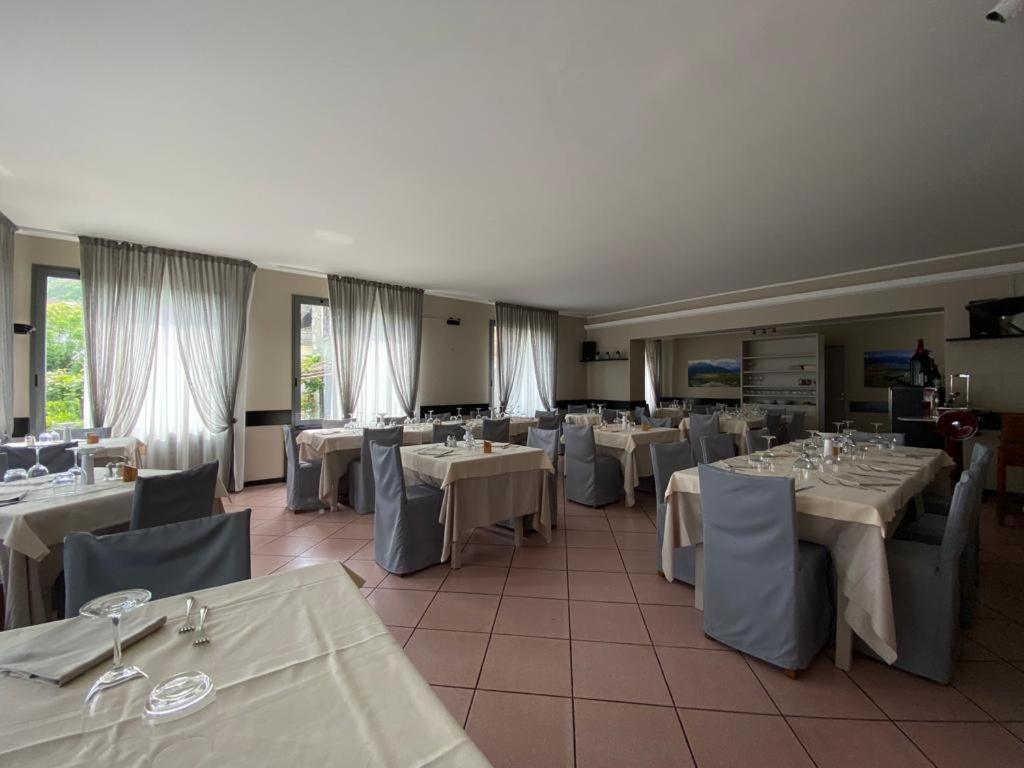 Albergo Del Mera-Ristorante Da Lui Sorico Bagian luar foto